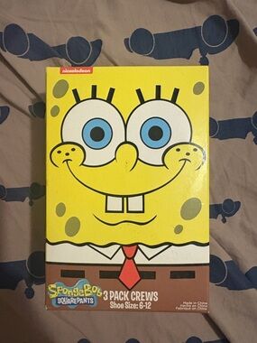 Nickelodeon SpongeBob SquarePants Yellow & Blue Graphic Crew Socks